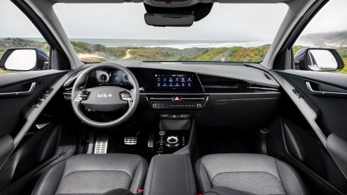 5 high-efficiency non-plug-in hybrid cars for optimal fuel economy