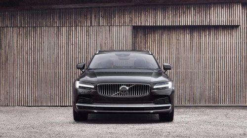 The used luxury hybrid that everyone’s overlooking