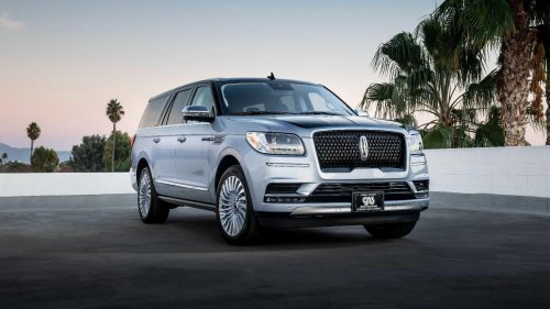 SUV, 2022 Lincoln Navigator: A comfortable, high-end luxury SUV