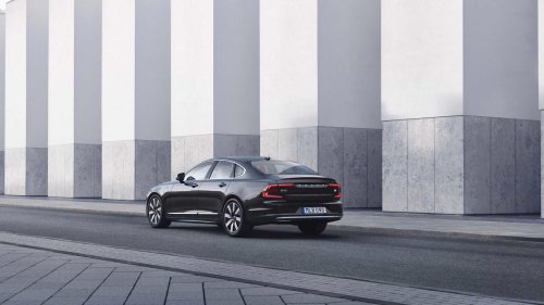The used luxury hybrid that everyone’s overlooking
