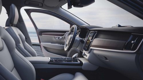 The used luxury hybrid that everyone’s overlooking