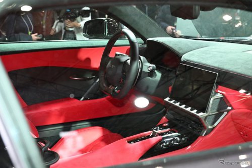 トヨタの新型スーパーカー「GR GT」にファン殺到、初の4L・V8エンジンは650馬力以上に…東京オートサロン2026