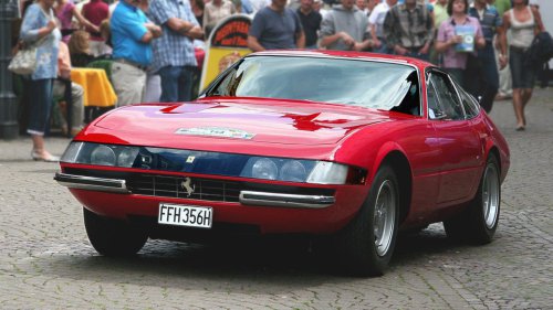 Even today the 1971 Ferrari 365 GTB/4 Daytona carries serious presence