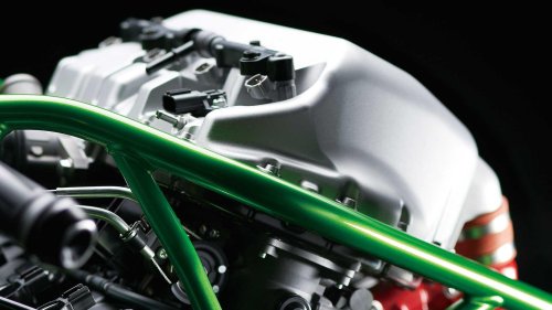 The time Japan made a better sports bike than the rest of the world