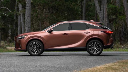 Lexus, Lexus RX, Lexus RX 500h: A Japanese rival to German luxury SUVs