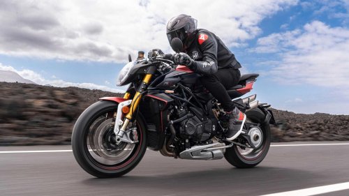 The streetfighter that nails performance, control, and everyday ease