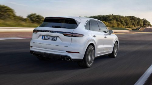 2019 Porsche Cayenne vs. 2026 Honda CR-V: A used luxury bargain