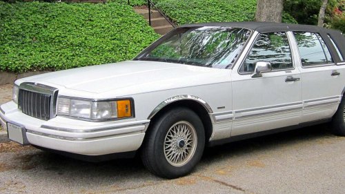 Memory lane: 20 cars from the '90s we miss seeing today