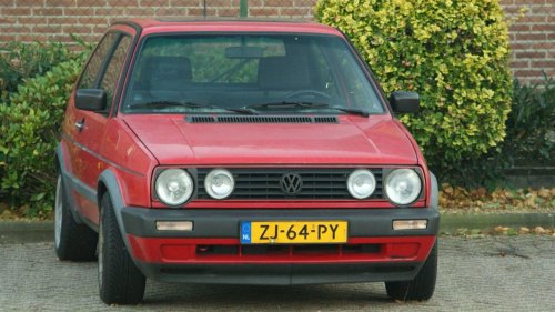 Memory lane: 20 cars from the '90s we miss seeing today