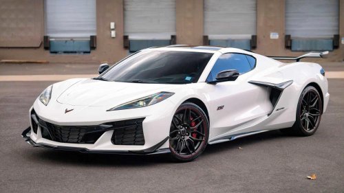 The Corvette Z06 didn’t see this 7,000-pound surprise coming