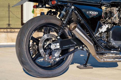 アニーズ Z1-R（カワサキ Z1-R）変わるカラーと17インチ化でスタイリッシュに【Heritage&amp;Legends】