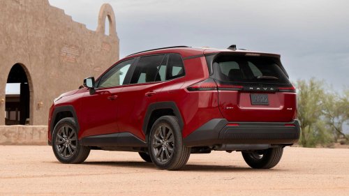 10 long-range hybrid SUVs: Maximize your fuel efficiency