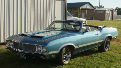 High-powered muscle cars that will get you respect from real enthusiasts