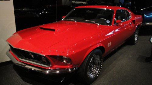 Muscle Cars, High-powered muscle cars that will get you respect from real enthusiasts