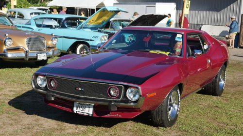 12 classic muscle cars that still dominate car shows today