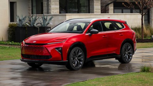 Which Toyota wagon is best: BZ Woodland or Crown Signia?