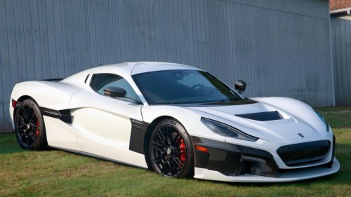 7 cars that turn acceleration into a different experience