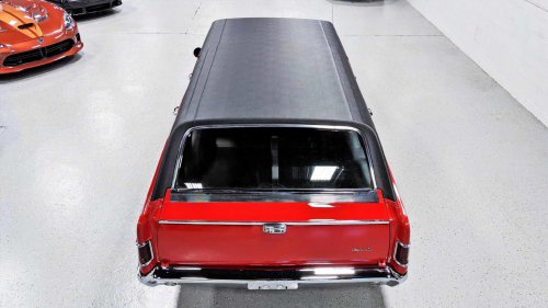 Pontiac built the world's first muscle wagon