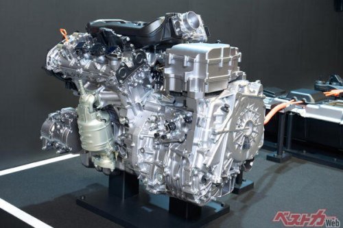 40mmワイド!ホンダから新登場のブルドック?思わず「楽しい!」の声が出た工夫とは?