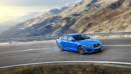 Analog vs digital: Has modern technology killed the driver’s car?