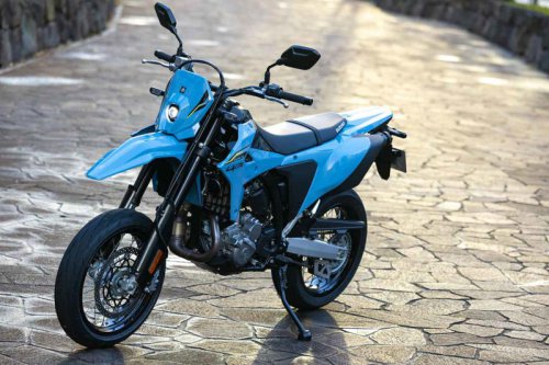 はじめて公道で新型『DR-Z4SM』に乗った感想→サーキットと印象がまるで違うんだが【SUZUKI DR-Z4SM インプレ・レビュー① 街乗り編】