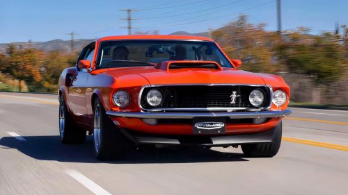 Ford, Ford Boss 429: The NASCAR engine that became a street legend