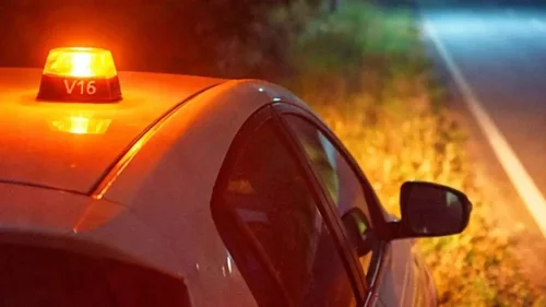 Confirmado por la DGT: las balizas V16 no están conectadas con Emergencias