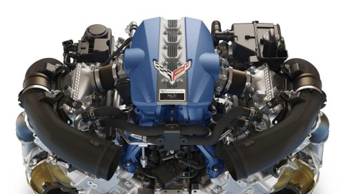 Why is the twin-turbo V8 now the go-to for high-performance cars?