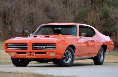 Classic muscle cars more like tanks than transport