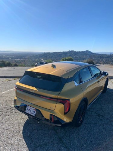 2026 Kia K4 hatchback looks nice, drives OK