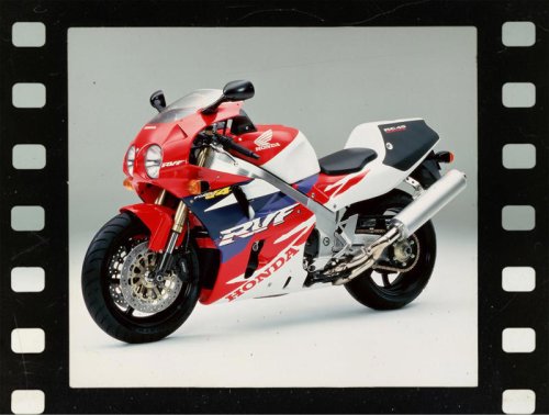 ホンダ「RVF / RC45」（1994年）【90年代に登場したホンダのバイク図鑑】