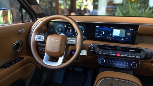 Best SUVs for moms | 2026 ratings