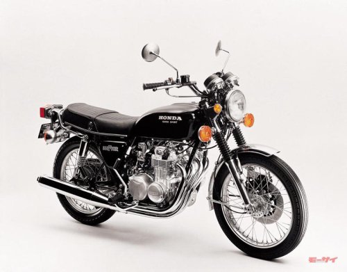 【ホンダドリームCB500FOUR（1971）回顧試乗】渋く速い大人の4気筒を味わう