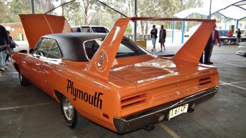 12 classic cars that defined American road culture