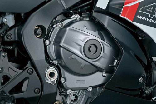 見た目は似てるけど中身は別物! 復活を遂げたスズキ「GSX-R1000/R」（2026年）のエンジンを徹底解剖