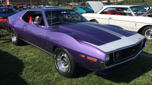 11 classic muscle cars that still deliver raw driving feel