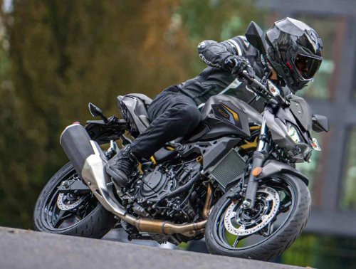 【2026最新情報】カワサキが「Ninja500」「Z500」の国内導入予定を発表! 2026年春頃の登場前に2台をじっくりチェック!
