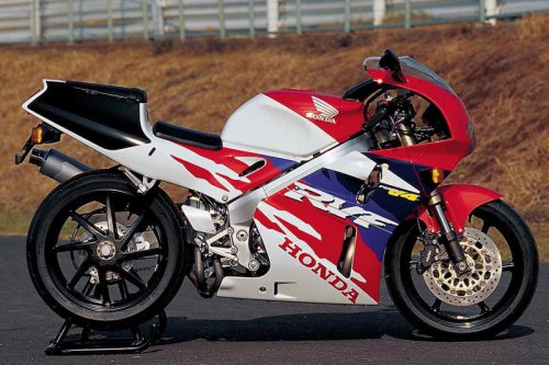 ホンダ「RVF（NC35）」（1994年）VFR400R/NC30の後継機にして最後の400cc/V4となったRVF
