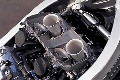 ホンダ「RVF（NC35）」（1994年）VFR400R/NC30の後継機にして最後の400cc/V4となったRVF