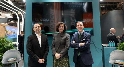 La mitad de los conductores españoles cambia su forma de viajar por el encarecimiento del turismo y la masificación