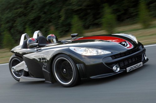 The mysterious world of the three-wheeled car