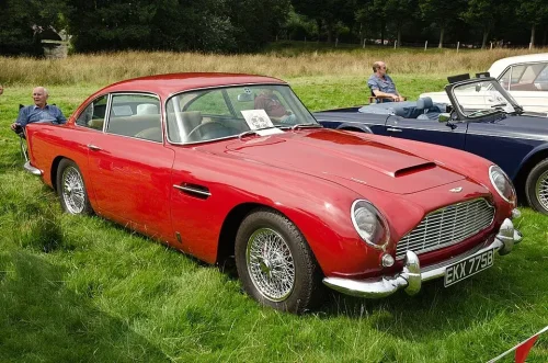 12 popular 1960s cars that turn heads even today