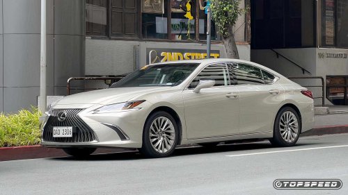 The used executive car that feels brand new for $30K