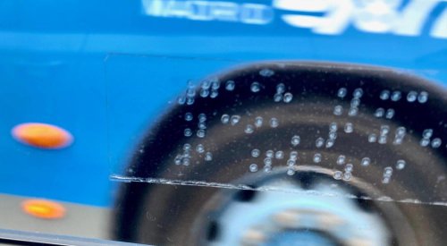 Citroën | Todos los taxis de Madrid están obligados a llevar esta pegatina en la ventanilla, pero ¿qué significa?