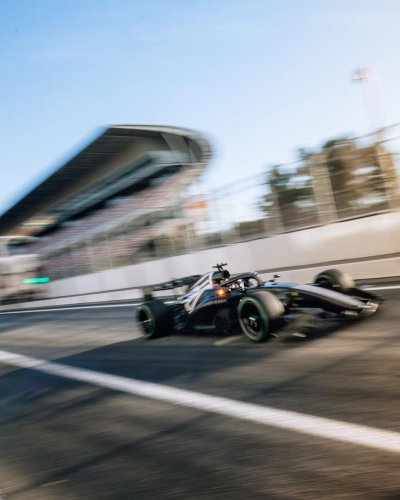 Red Bull sorprende en la matinal del primer día de test de F1 en Barcelona: solo dos banderas rojas
