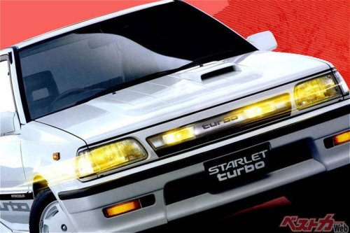 走らせられるのはオジサンだけ? 運転が難しかったあの頃のクセ強クルマ4選!