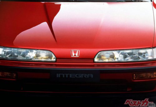 スペック弱者の逆襲! 遅いのに“名車”と呼ばれたスポーツカーたち