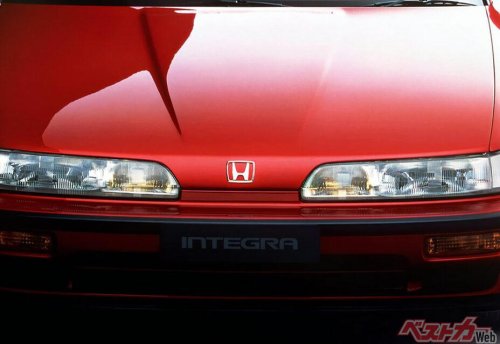 スペック弱者の逆襲! 遅いのに“名車”と呼ばれたスポーツカーたち