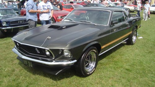 Muscle Cars, 10 muscle cars that built the legend of the V8