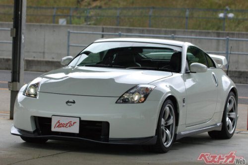 今や億超えの400R! 新車時は1200万円だったって安すぎない? コストも手間も度外視な日産の超ガチスポーツモデル